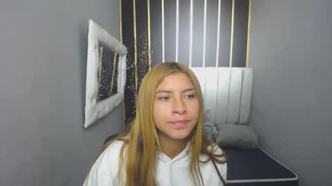 Snapshot of nancy_blonde chatting on April 23, 11:53 am nancy blonde online show from April 23, 11:53 am