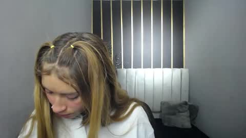 Snapshot of nancy_blonde chatting on May 16, 1:10 pm nancy blonde online show from May 16, 1:10 pm