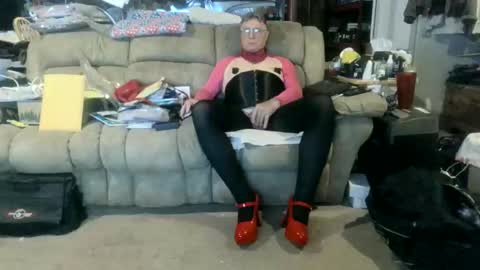 nancyboy_1 online show from June 6, 9:19 pm