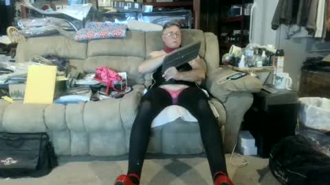 nancyboy_1 online show from June 14, 9:17 pm