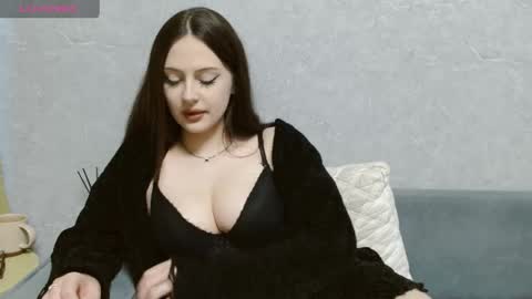 Nancy online show from April 24, 3:58 pm