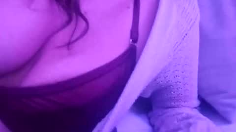 nancyybonita online show from December 4, 8:34 am