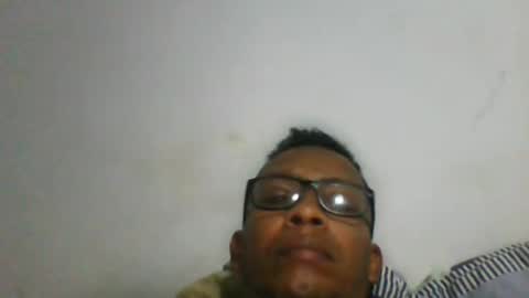 Snapshot of nando_rincon050279 chatting on December 17, 7:53 pm Nando Rincon online show from December 17, 7:53 pm