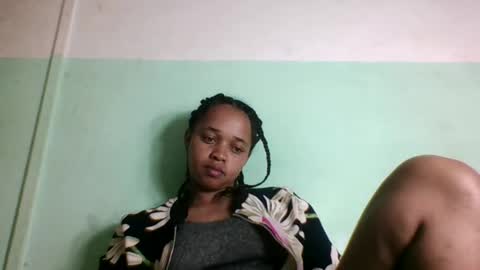 Snapshot of nandrianina416143 chatting on May 30, 6:43 am nandrianina416143 online show from May 30, 6:43 am