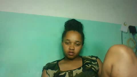 Snapshot of nandrianina416143 chatting on June 18, 9:36 am nandrianina416143 online show from June 18, 9:36 am