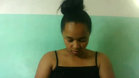 nandrianina416143 online show from July 24, 7:39 am