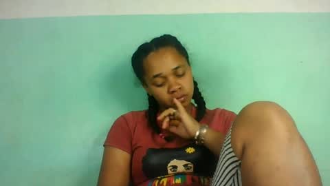 nandrianina416143 online show from August 2, 5:17 am
