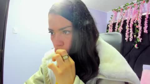 nanis james15 online show from February 18, 2:29 am