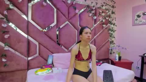 nanis james15 online show from May 2, 2:38 am