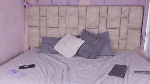 nanymatrioska online show from June 15, 8:33 pm