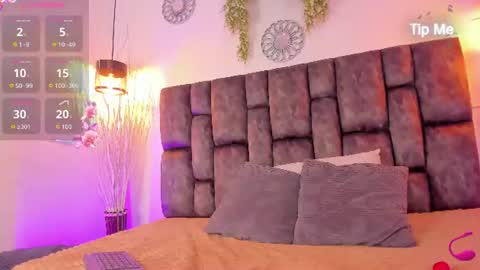 Snapshot of nao_bell_ chatting on June 16, 7:38 pm Nao online show from June 16, 7:38 pm