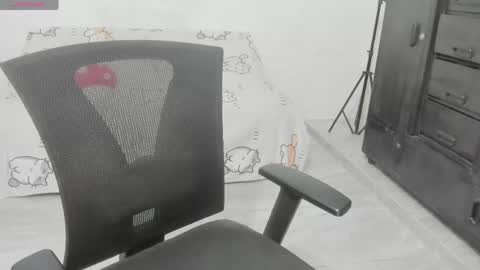 Snapshot of naoko_uwu chatting on June 1, 1:07 am Naoko online show from June 1, 1:07 am