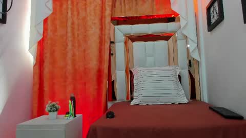 Naomy online show from July 8, 7:18 pm