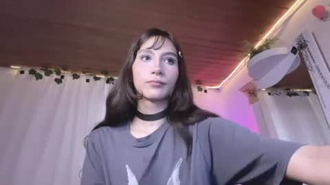  Naomi  online show from July 18, 12:20 pm