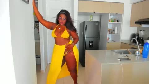 Snapshot of naomi_kiing chatting on September 25, 4:43 pm Nathalia King online show from September 25, 4:43 pm