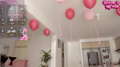 Snapshot of naomi_kiing chatting on July 21, 7:49 pm Nathalia King online show from July 21, 7:49 pm