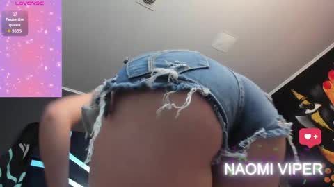 Naomi online show from April 28, 11:15 am
