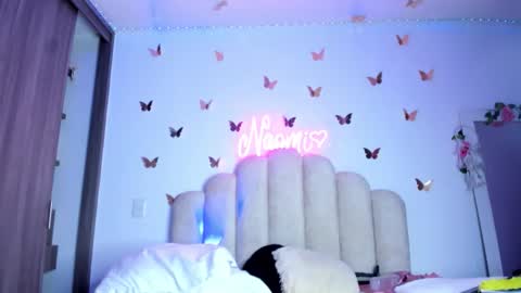 Snapshot of naomiasha_ chatting on October 26, 11:42 pm online show from October 26, 11:42 pm