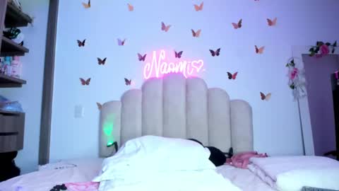 Snapshot of naomiasha_ chatting on October 27, 11:41 pm online show from October 27, 11:41 pm