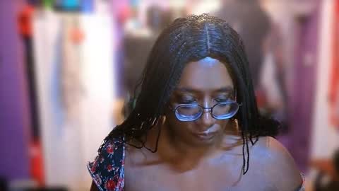 Snapshot of naomifux chatting on October 22, 10:26 am Naomi online show from October 22, 10:26 am