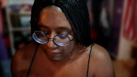 Snapshot of naomifux chatting on October 25, 9:09 pm Naomi online show from October 25, 9:09 pm