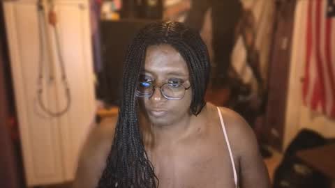 Snapshot of naomifux chatting on November 19, 7:08 am Naomi online show from November 19, 7:08 am