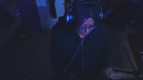 Snapshot of naomifux chatting on March 17, 9:01 am Naomi online show from March 17, 9:01 am