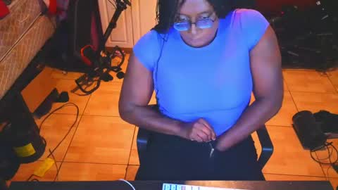 Naomi online show from May 5, 6:54 am