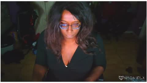 Snapshot of naomifux chatting on June 30, 5:19 am Naomi online show from June 30, 5:19 am