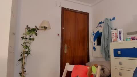 Naomi  online show from February 26, 6:37 am