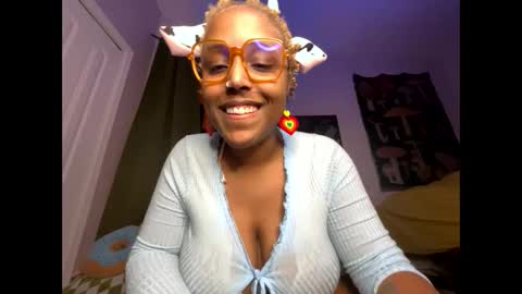 Naomigiirl6 online show from January 6, 12:13 pm