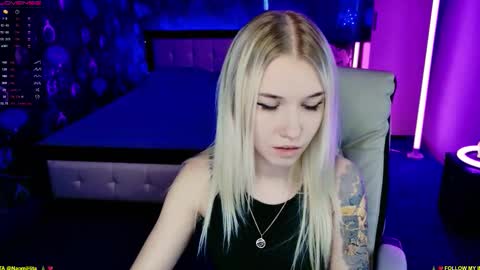 naomihita online show from January 16, 12:42 pm