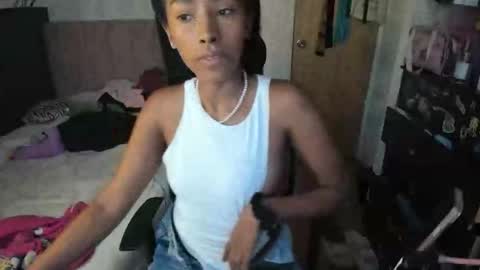 Naomii online show from January 6, 10:26 pm