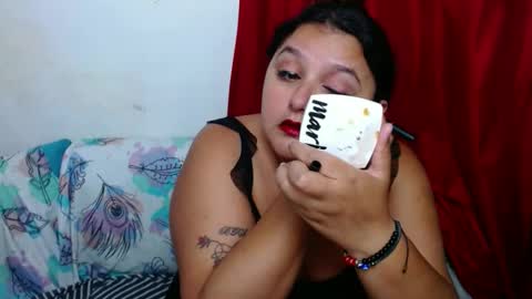 Snapshot of naomiquiin chatting on October 13, 4:01 am naomiquiin online show from October 13, 4:01 am