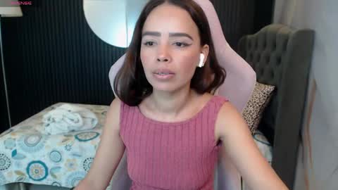 Naomis online show from May 6, 2:22 pm