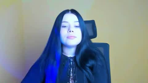 Snapshot of naomivibes chatting on October 2, 1:40 pm Naomi online show from October 2, 1:40 pm