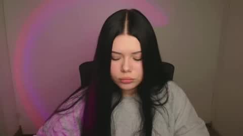 Snapshot of naomivibes chatting on October 22, 5:45 pm Naomi online show from October 22, 5:45 pm