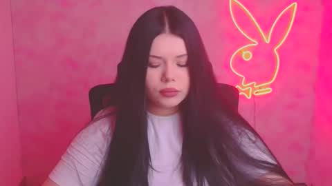 Snapshot of naomivibes chatting on November 11, 12:38 pm Naomi online show from November 11, 12:38 pm