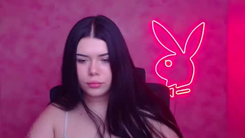 Snapshot of naomivibes chatting on January 7, 12:18 pm Naomi online show from January 7, 12:18 pm