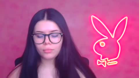 Snapshot of naomivibes chatting on January 8, 6:26 am Naomi online show from January 8, 6:26 am