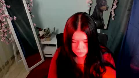 Snapshot of naomivibes chatting on January 16, 7:45 am Naomi online show from January 16, 7:45 am