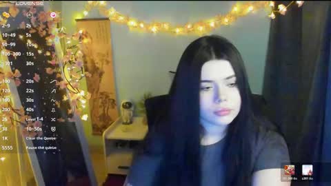 Snapshot of naomivibes chatting on February 25, 1:32 pm Naomi online show from February 25, 1:32 pm