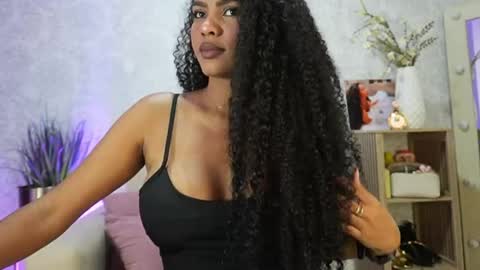 Naomi     online show from May 14, 2:18 am