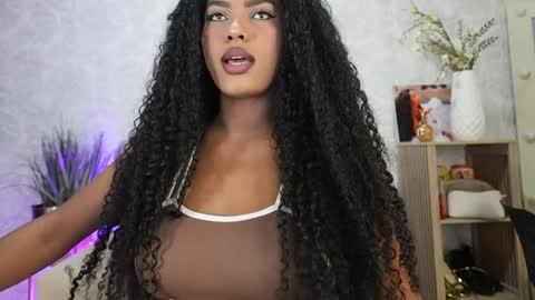 Naomi     online show from May 17, 12:45 pm