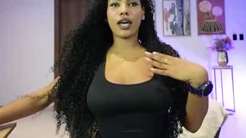 Naomi     online show from June 4, 3:23 am