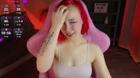 Naomi online show from November 11, 8:31 pm