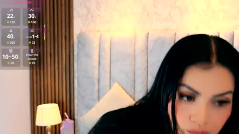 Naomy Smith online show from February 9, 10:30 am