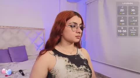 Snapshot of naomy_tay1 chatting on October 22, 2:56 am Naomy online show from October 22, 2:56 am