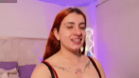 Snapshot of naomy_tay1 chatting on November 9, 3:27 am Naomy online show from November 9, 3:27 am