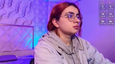 Snapshot of naomy_tay1 chatting on November 17, 3:45 am Naomy online show from November 17, 3:45 am